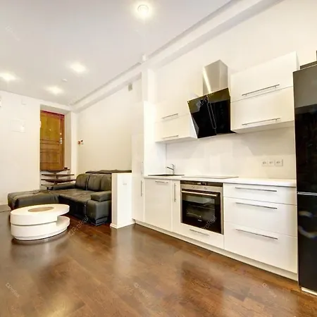 1 Bedroom In Old Town With Free Parking Appartement *