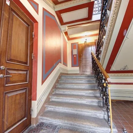 1 Bedroom In Old Town With Free Parking Appartamento