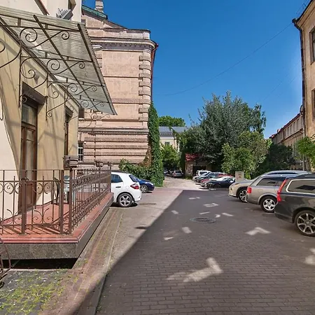 1 Bedroom In Old Town With Free Parking * Вільнюс